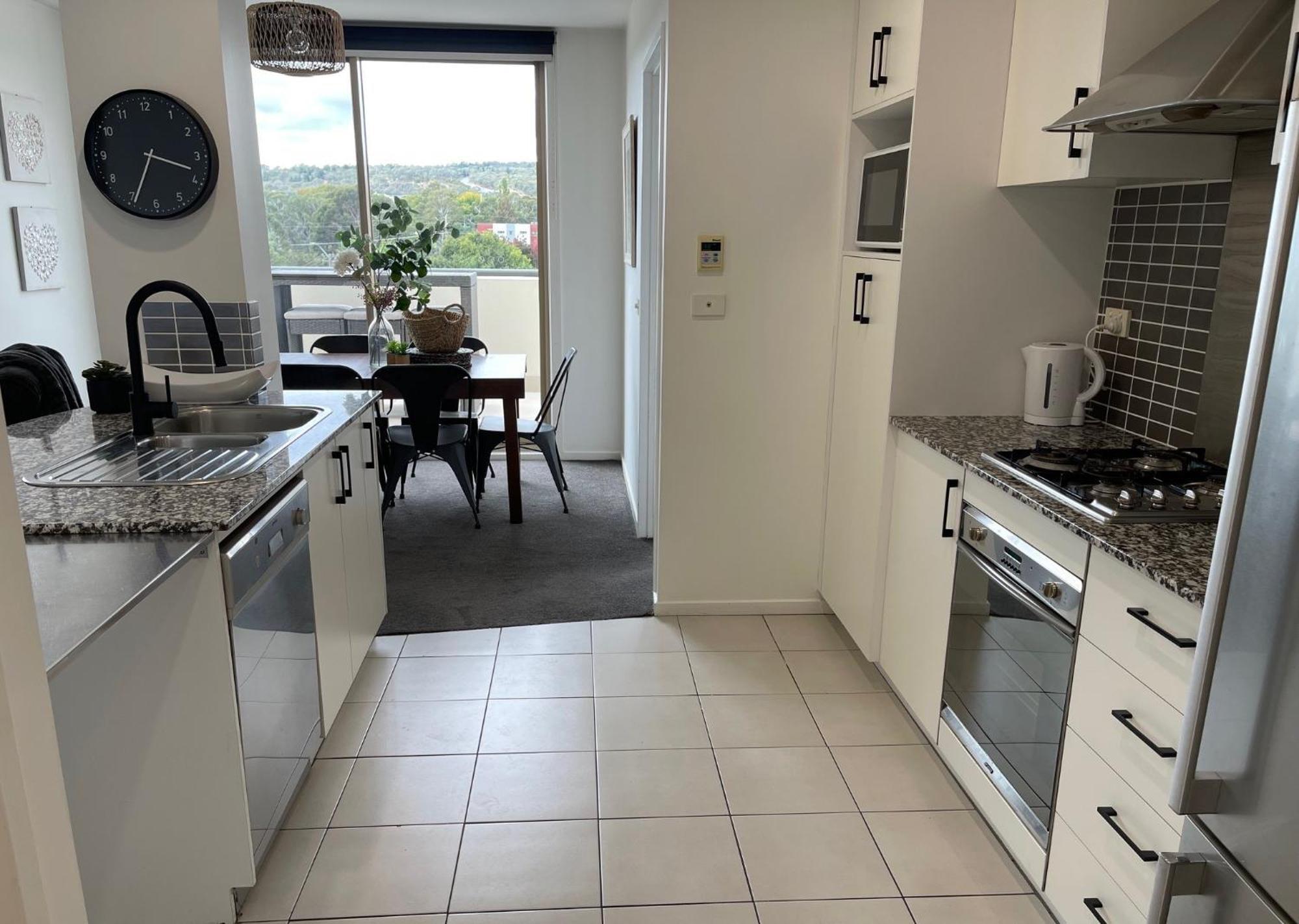 Qbn Cracker: 2Br, 2Ba, 2 Secure B/ Ment Car Parks Apartment Queanbeyan Exterior photo