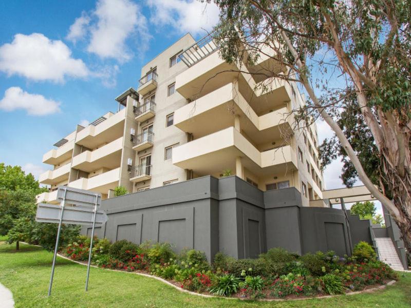Qbn Cracker: 2Br, 2Ba, 2 Secure B/ Ment Car Parks Apartment Queanbeyan Exterior photo